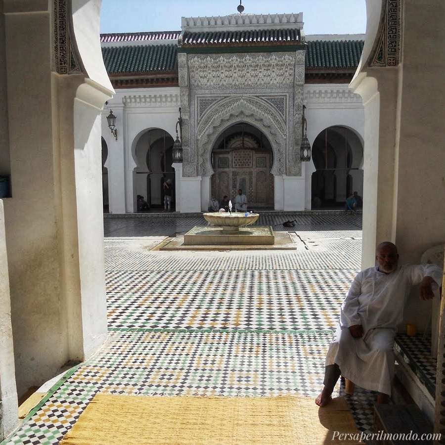 Ingresso di Al-Qarawiyyin a Fez in Marocco