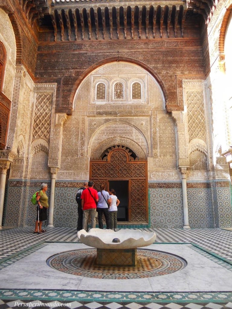 Dettaglio interno di Al-Qarawiyyin a Fez in Marocco
